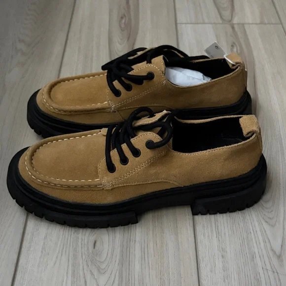 Zara Tan and Black Women’s Loafers - Picture 5 of 6